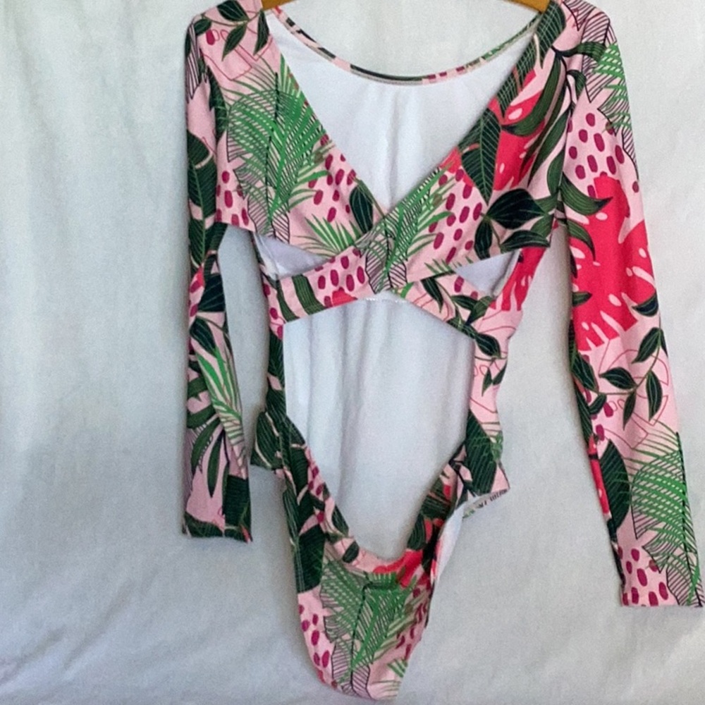 SHEIN swimsuit - Picture 3 of 5